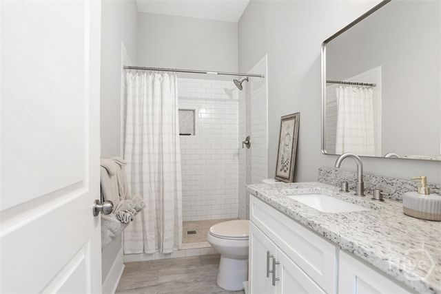 537 E Congress Street B Lower, Savannah, GA 31401