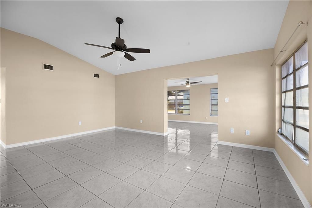 275 LAKEVIEW DR, NORTH FORT MYERS, FL 33917 — photo 3