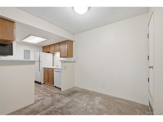 8335 Fairmount Dr 6-203, Denver, CO 80247