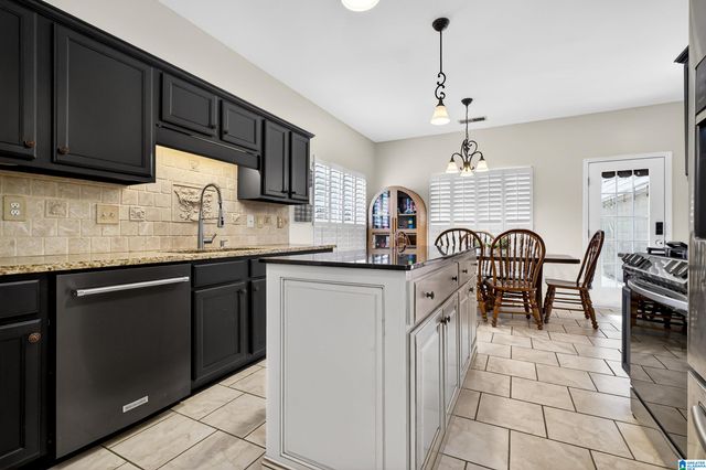 123 COVE LANE, Pelham, AL 35124