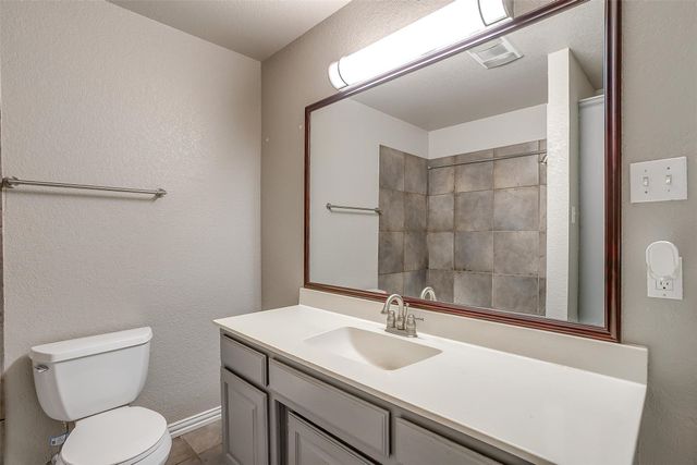 11972 Younger Court, Azle, TX 76020