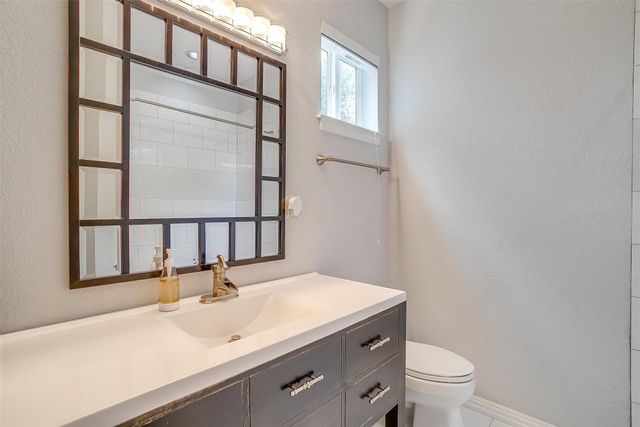 11972 Younger Court, Azle, TX 76020