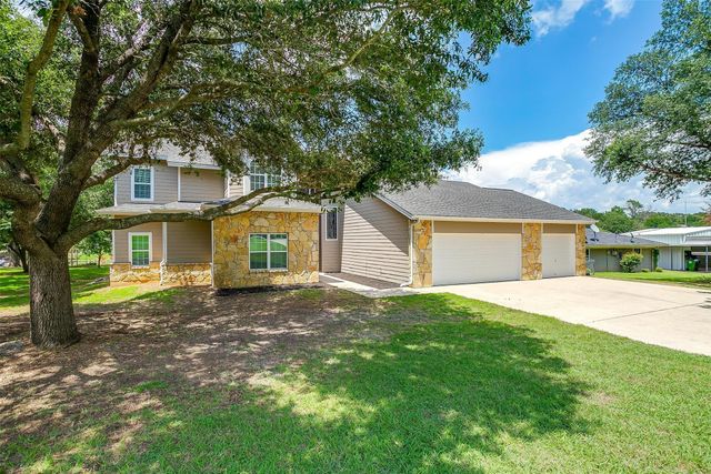 11972 Younger Court, Azle, TX 76020