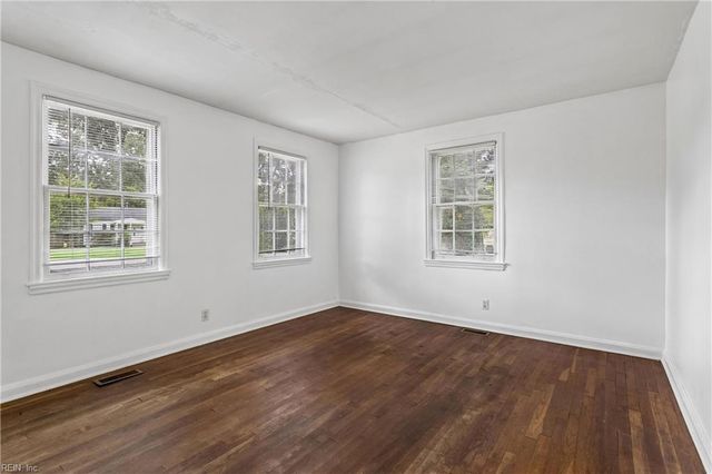 807 Paul ST, Newport News, VA 23605