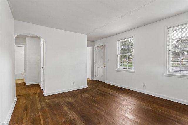 807 Paul ST, Newport News, VA 23605