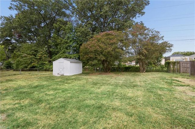 807 Paul ST, Newport News, VA 23605