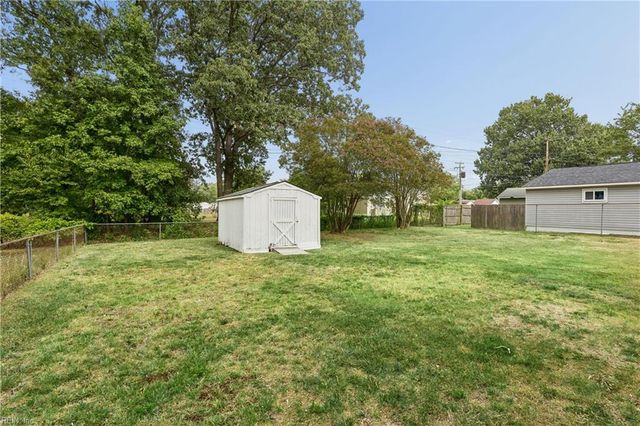 807 Paul ST, Newport News, VA 23605