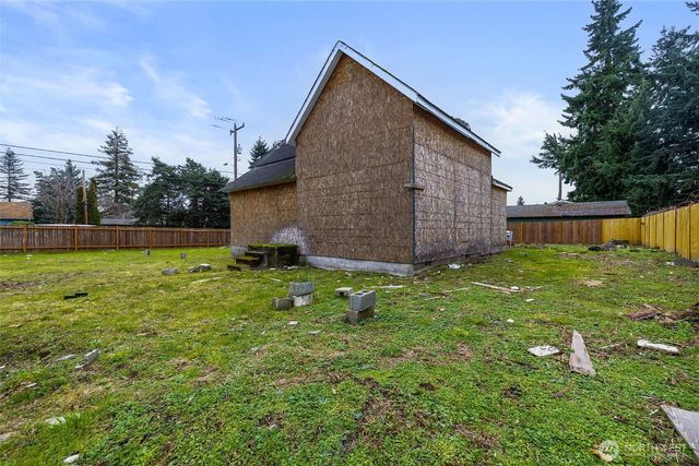 11205 12th Avenue SW, Seattle, WA 98146