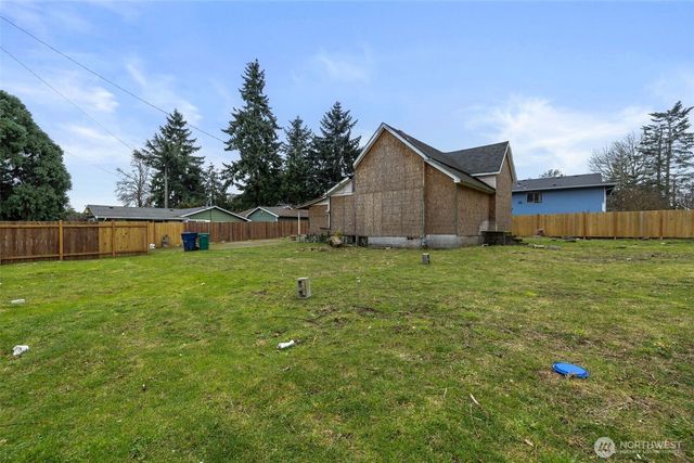 11205 12th Avenue SW, Seattle, WA 98146