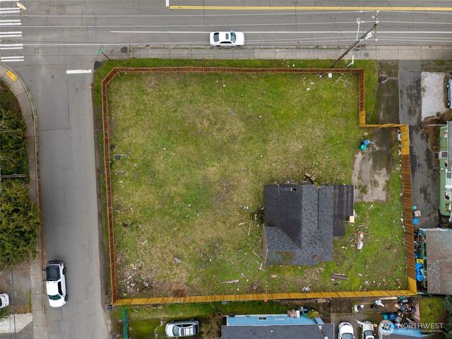 11205 12th Avenue SW, Seattle, WA 98146