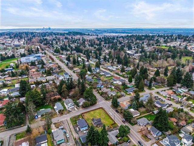 11205 12th Avenue SW, Seattle, WA 98146