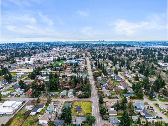 11205 12th Avenue SW, Seattle, WA 98146