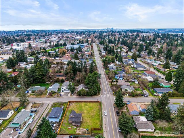 11205 12th Avenue SW, Seattle, WA 98146