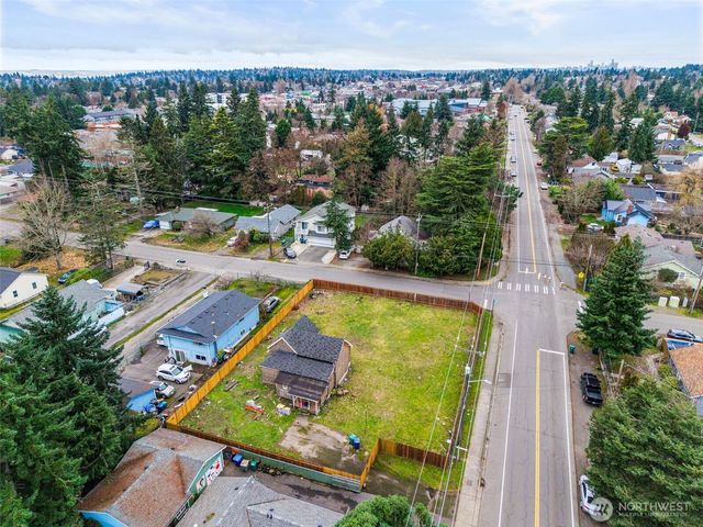 11205 12th Avenue SW, Seattle, WA 98146