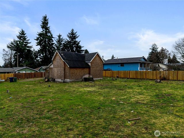 11205 12th Avenue SW, Seattle, WA 98146