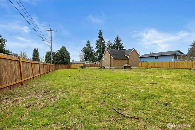 11205 12th Avenue SW, Seattle, WA 98146