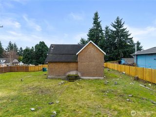 11205 12th Avenue SW, Seattle, WA 98146
