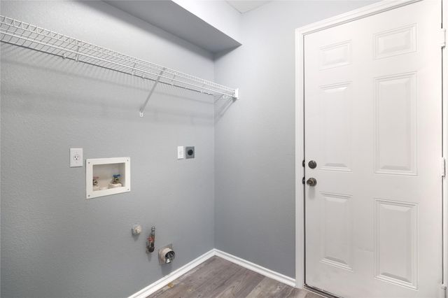 2643 Haselwood LN, Round Rock, TX 78665