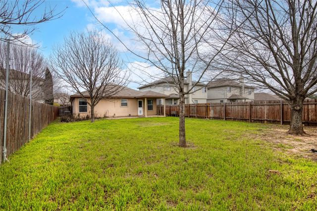 2643 Haselwood LN, Round Rock, TX 78665