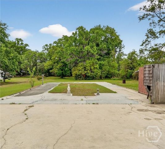 108 Azalea Avenue, Garden City, GA 31408