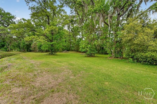 108 Azalea Avenue, Garden City, GA 31408