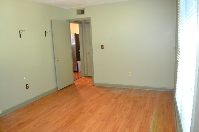867 Colony Drive F-117, Charleston, SC 29407