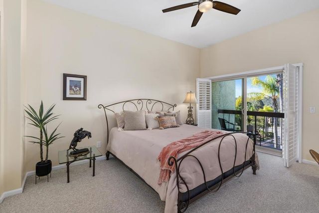 6770 Caminito Del Greco, San Diego, CA 92120