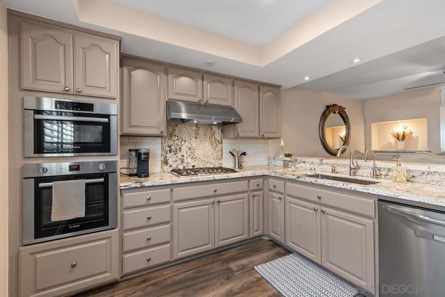 6770 Caminito Del Greco, San Diego, CA 92120