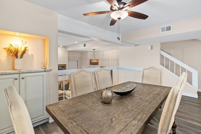 6770 Caminito Del Greco, San Diego, CA 92120