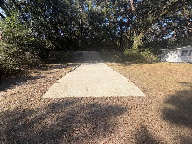 920 Pace Parkway, Mobile, AL 36693