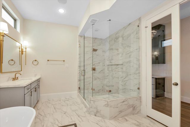 540 W 26th Street A, Houston, TX 77008