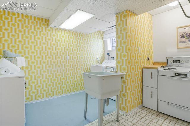 1202 Reinhardt Drive, Colorado Springs, CO 80909