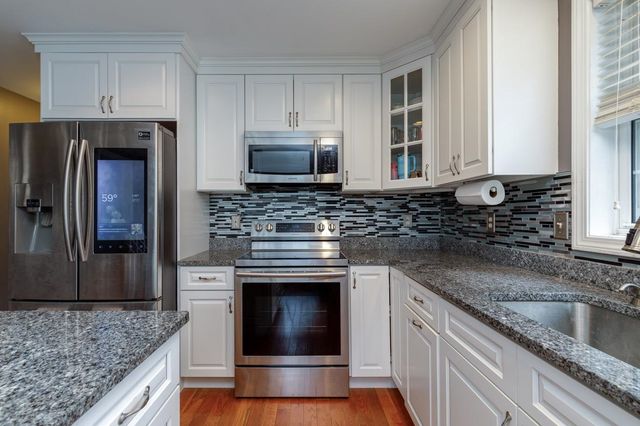 20 Car-Mar Lane, Salem, NH 03079