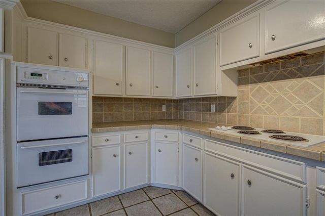 2518 NW 62ND Street, Oklahoma City, OK 73112