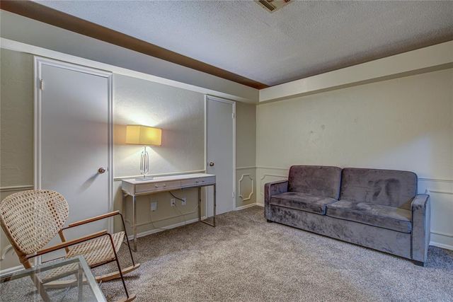 2518 NW 62ND Street, Oklahoma City, OK 73112