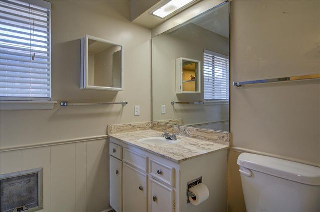 2518 NW 62ND Street, Oklahoma City, OK 73112