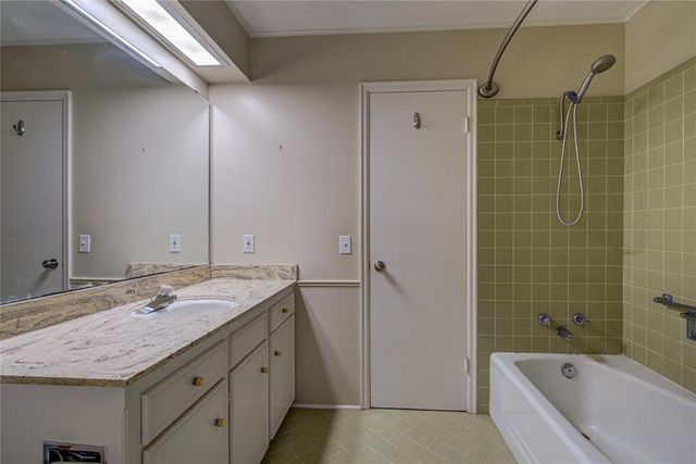 2518 NW 62ND Street, Oklahoma City, OK 73112