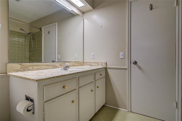 2518 NW 62ND Street, Oklahoma City, OK 73112