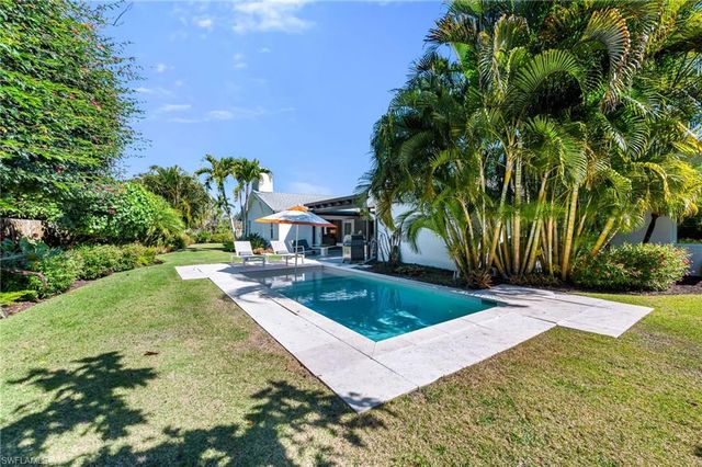 1471 Murex DR, Naples, FL 34102