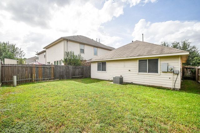 1651 Thornhollow Drive, Houston, TX 77014