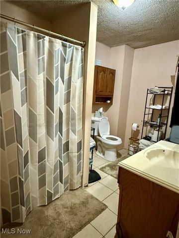 2305 Oak Street, Parkersburg, WV 26101