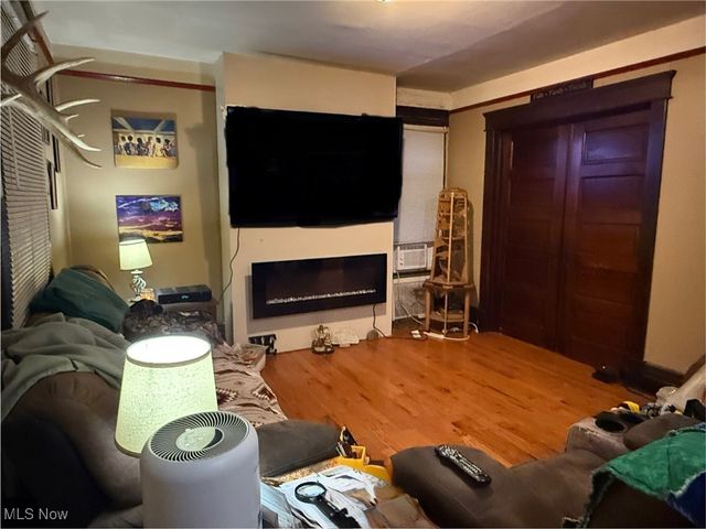 2305 Oak Street, Parkersburg, WV 26101