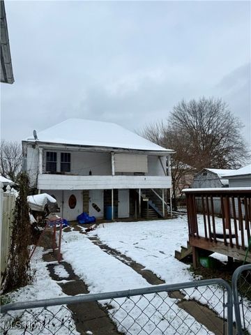 2305 Oak Street, Parkersburg, WV 26101