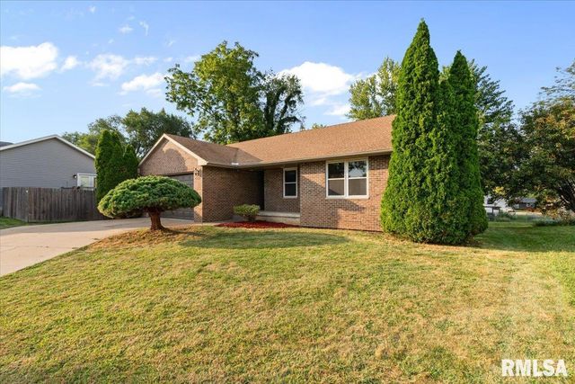 1834 ANDERSON Court, Bettendorf, IA 52722