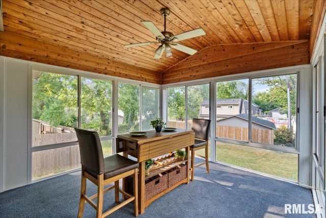 1834 ANDERSON Court, Bettendorf, IA 52722