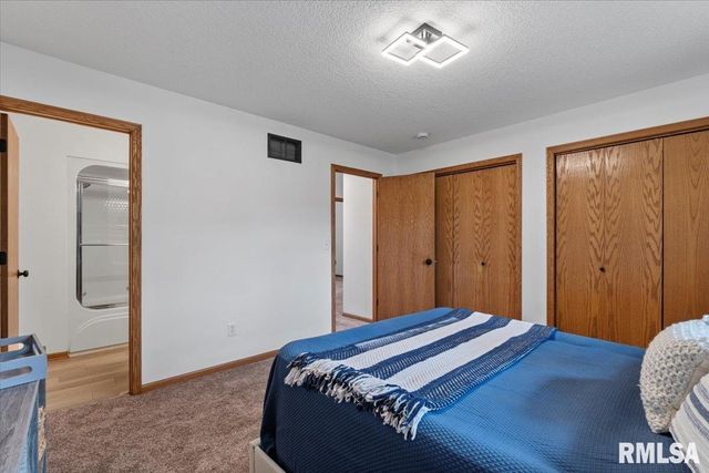 1834 ANDERSON Court, Bettendorf, IA 52722