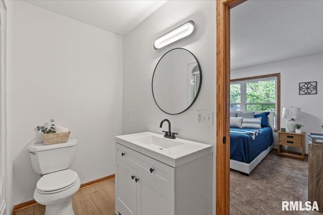 1834 ANDERSON Court, Bettendorf, IA 52722