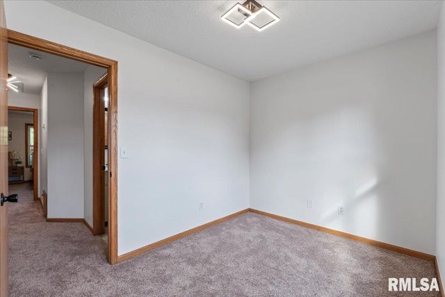 1834 ANDERSON Court, Bettendorf, IA 52722