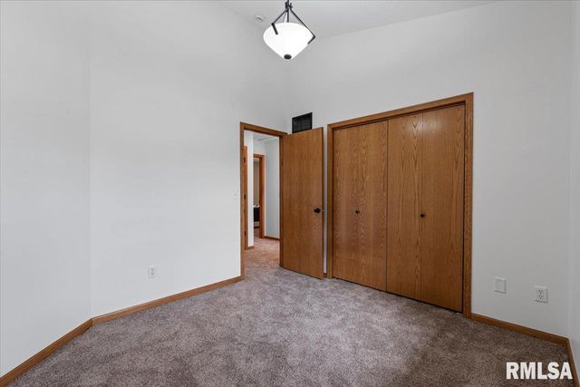 1834 ANDERSON Court, Bettendorf, IA 52722