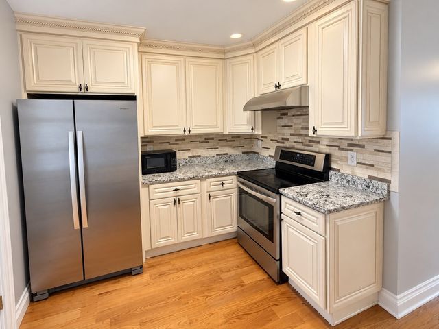 291 Washington St 1, Canton, MA 02021